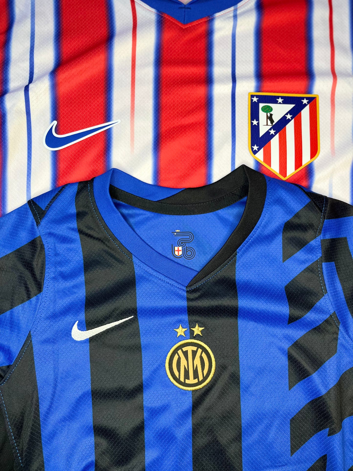 Box Maillots Football Mystère Famille - 2 Maillots Authentiques Officiels